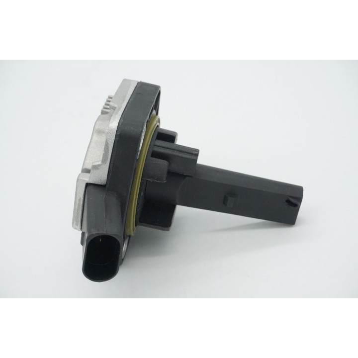 Sensor Aceite Motor AUDI VW VOLKSWAGEN SKODA ASIENTO PORSCHE GOLF S MK5 2004  1J0907660C 1J0 907 660 C 1J0 907 660C