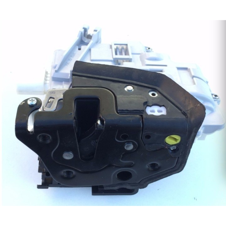 Cerradura Delantera Derecha  VW PASSAT B6 SKODA SUPERB A4 A5 Q5 Q7 TT 3C1837016A